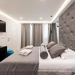 10 Heritage Rooms